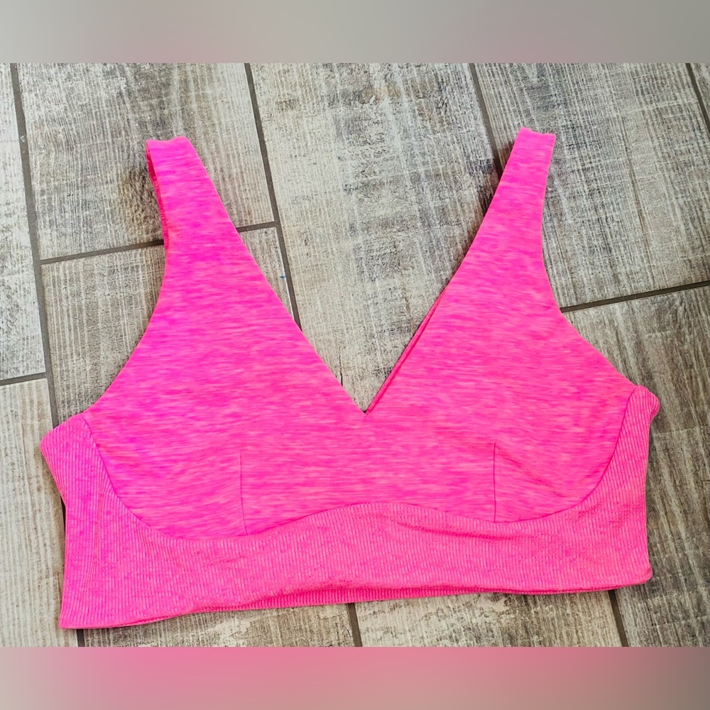 Victoria’s Secret XL Vibrant Pink Women's Sports/Lounge Bra NWOT